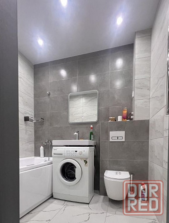 Сдаю двухкомнатную квартиру 45.0 м² город Донецк Киевский район ориентир "Шахтёрская площадь" Донецк - изображение 2