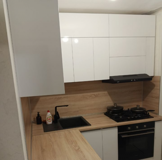 Сдам 2-комнатную квартиру на универсаме Украина Донецк