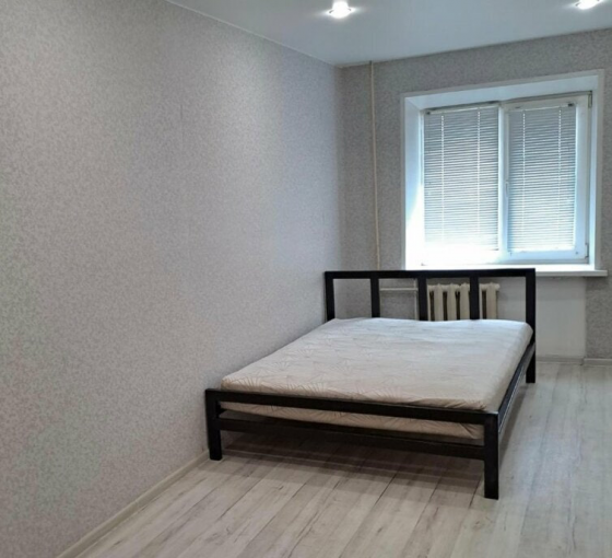 На длительный срок сдается 2к квартира в Калининском Донецк