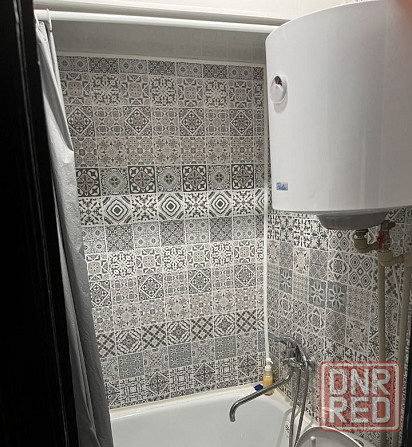 Сдаю однокомнатную квартиру в Ворошиловском районе, на улице Артема Донецк - изображение 1