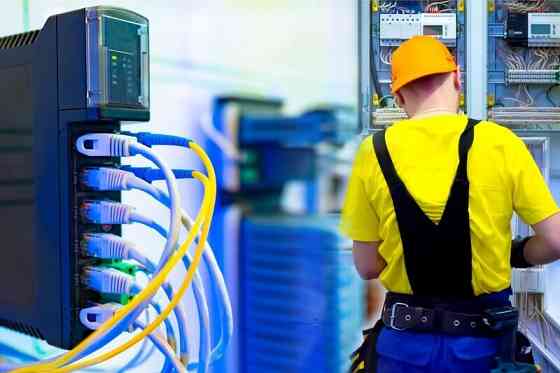 Требуется монтажник слаботочных сетей Донецк