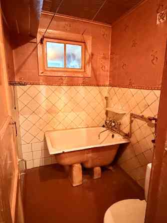 Продам 2 ком.в Ханженкова Макеевка