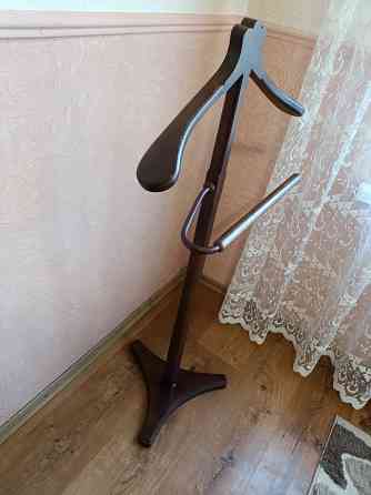 Вешалка напольная для спальни Макеевка