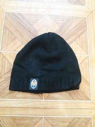 Продам шапку с логотипом футбольного клуба шахтер Донецк