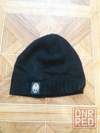 Продам шапку с логотипом футбольного клуба шахтер Донецк - изображение 1