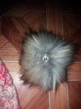 Продам шапку с бубоном помпоном Донецк