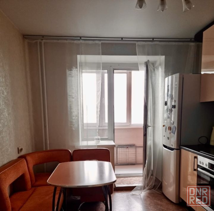 Сдаю двухкомнатную квартиру 53.0 м² этаж 4/5 город Донецк Ворошиловский район улица Гринкевича 3 Донецк - изображение 4