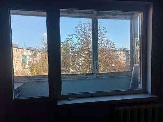 Даки, Шахтерский трехкомнатная квартира Макеевка