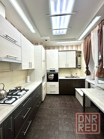 Продается 3х-комн. квартира в г. Докучаевск, ул. Мельникова Докучаевск - изображение 1