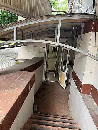 продается свадебный салон в центре Донецк