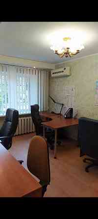 Сдам офис 45м2 Калининский район. На пересечении б.Шевченко и Марии Ульяновой.Комнаты раздельные.ан Донецк