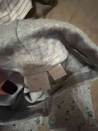 Новый костюм Carter's на 12-18 мес Донецк