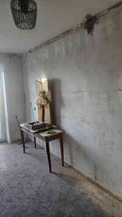 Продаётся 3х комнатная квартира Мариуполь