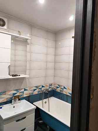 Продам 3 к.кв. Гвардейка, военкомат, 4/5, в состоянии капитального ремонта Макеевка