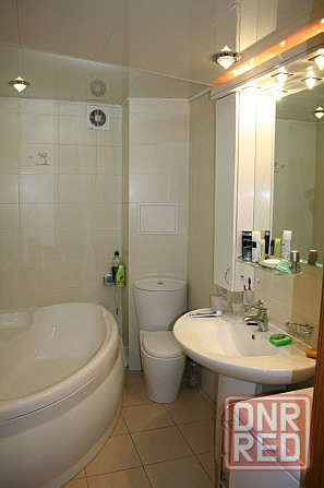 Однокомнатная крупногабаритная квартира по ул. Разенкова в Калининском р-не г. Донецка Донецк - изображение 7