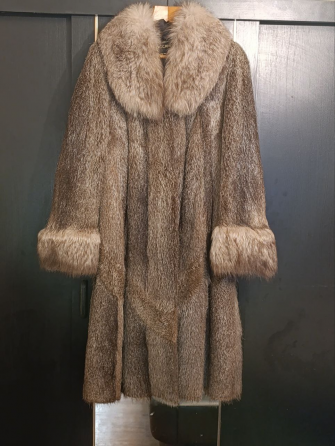 Продам нутриевую шубу 54-56 размера Донецк