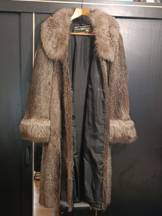 Продам нутриевую шубу 54-56 размера Донецк