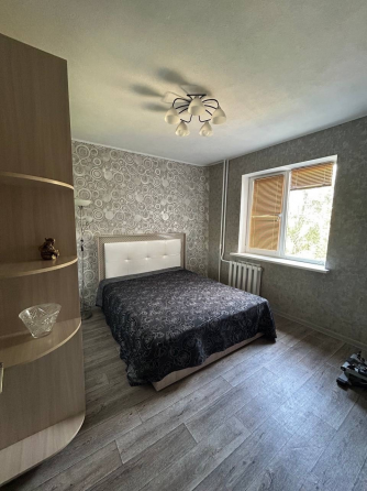 Трехкомнатная квартира по ул. 230 Стрелковой дивизии в Буденновском р-не г. Донецка Донецк