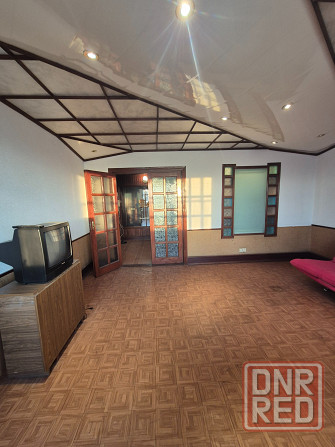 Продам 3х комн квартиру в Буденновском районе Цветочный Донецк - изображение 1