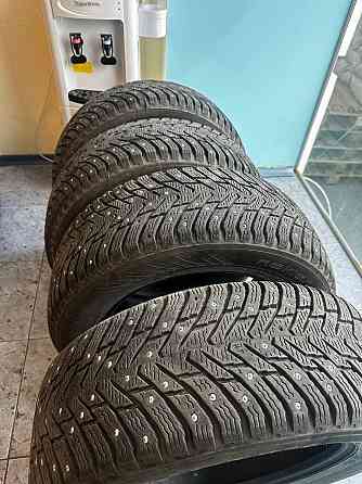 Продам зимнюю хорошую резину Донецк