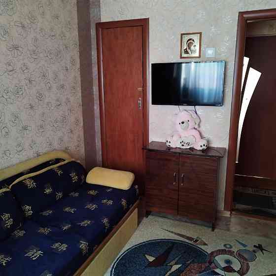 Продам 3-комнатную квартиру, м-он 2, д.32 Торез