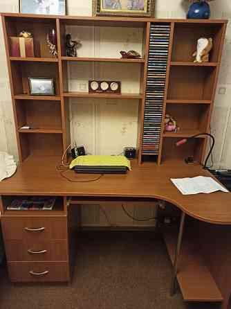 Шикарный письменный стол Донецк