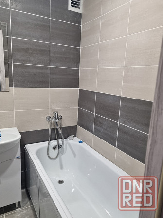 Калининский район города Донецка, проспект Ильича, 44 Донецк - изображение 5