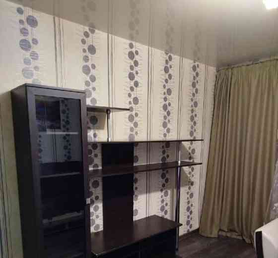 сдам двухкомнатную квартиру в городе донецка в районе буденовский, ориентир улица 230-стрелково Донецк