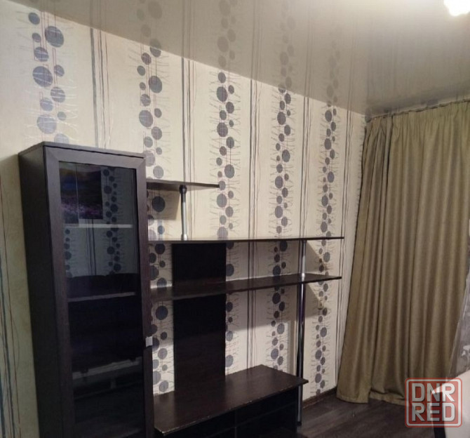 сдам двухкомнатную квартиру в городе донецка в районе буденовский, ориентир улица 230-стрелково Донецк - изображение 2