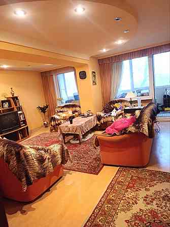 Продам блок (4+1) 120 кв.м. Ветка, Киевский пр, 3/9, хор.ремонт, хор.мебель Донецк