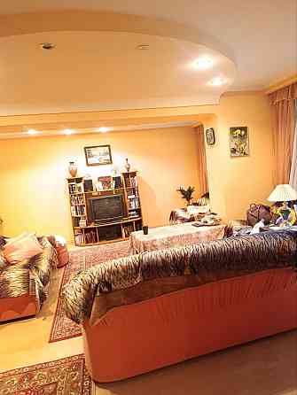 Продам блок (4+1) 120 кв.м. Ветка, Киевский пр, 3/9, хор.ремонт, хор.мебель Донецк