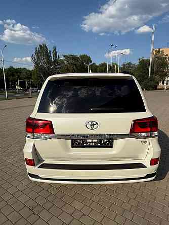 Официальная Toyota Land Cruiser 200 2019г.в. Донецк
