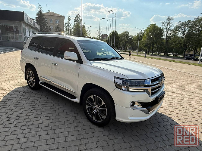 Официальная Toyota Land Cruiser 200 2019г.в. Донецк - изображение 1