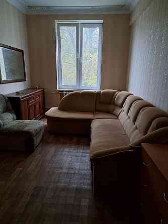 сталинка 2 комн кварт б.Шевченко /ул.Барнаульская калининский рн Донецк