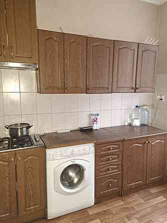 сталинка 2 комн кварт б.Шевченко /ул.Барнаульская калининский рн Донецк