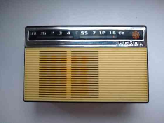 Карманный радиоприёмник - "Нейва" 1965 год Донецк
