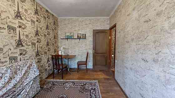 Продается двухкомнатная гостинка Мариуполь