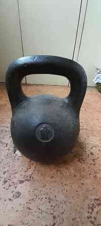 Гиря 16 кг,цена 1000 рублей. Донецк