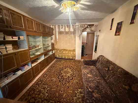 Продам 1 комн.кв., 3/9 эт., 35 кв.м. - Торез, центр Торез