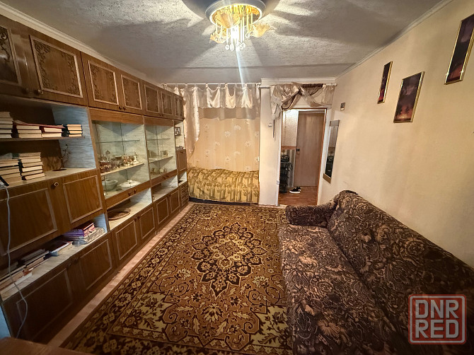 Продам 1 комн.кв., 3/9 эт., 35 кв.м. - Торез, центр Торез - изображение 3