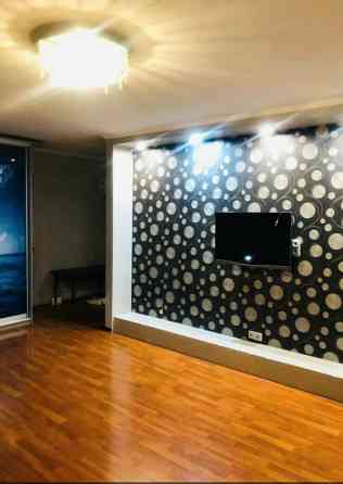 Продам 3хком.квартиру в центральном районе, с ремонтом, большой кухней-столовой Мариуполь