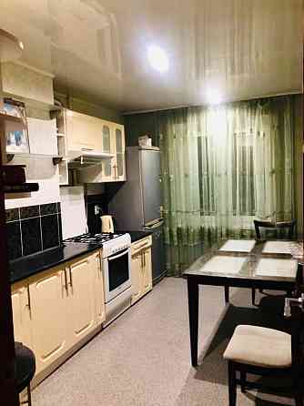 Продам 3хком.квартиру в центральном районе, с ремонтом, большой кухней-столовой Мариуполь