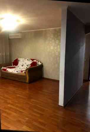 Продам 3хком.квартиру в центральном районе, с ремонтом, большой кухней-столовой Мариуполь