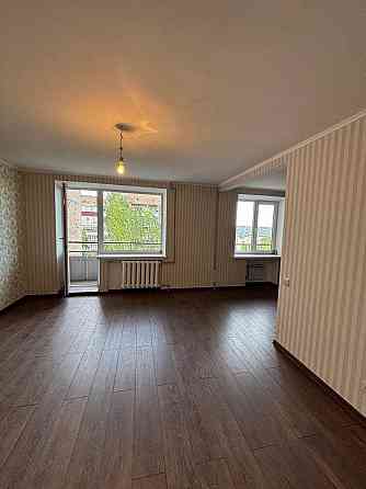 ленинский район, ул. титова ,этаж 8, ремонт Луганск