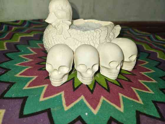 Гипсовые уточки и черепки на заказ Макеевка