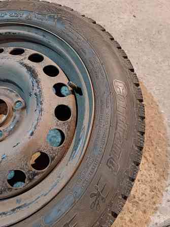 Продам зимнюю резину Донецк