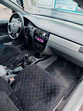 Продается CHEVROLET Lacetti Макеевка