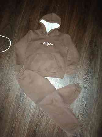 Продам спорт костюм на рост до135-140см Донецк