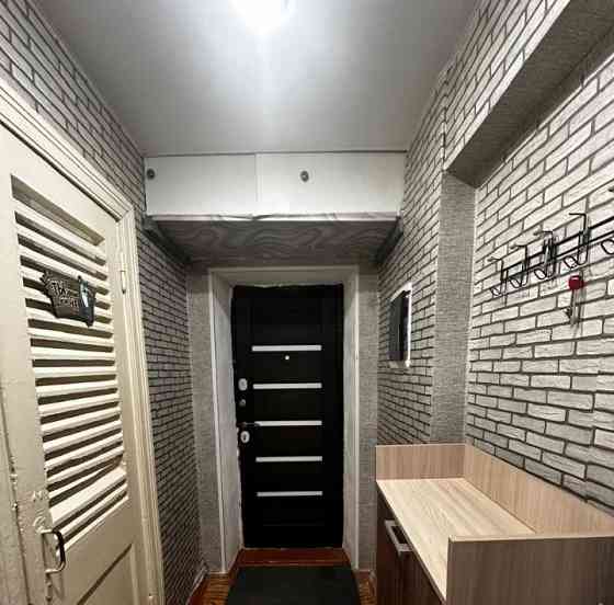 сдается двухкомнатная квартира приличным людям, в городе донецка Донецк