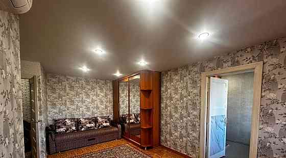 сдается двухкомнатная квартира приличным людям, в городе донецка Донецк